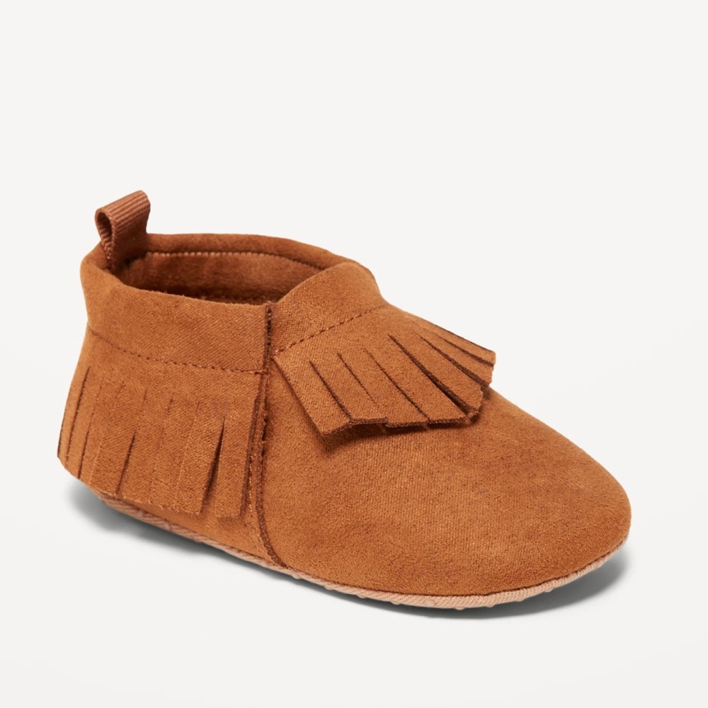 Old Navy Baby Unisex Caramel Faux Suede Moccasin Booties 6-12 Months NWT